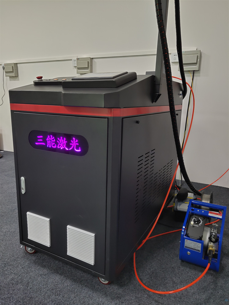 3、目前市面上比較常見(jiàn)的激光自動(dòng)焊接機(jī)都品牌有哪些？